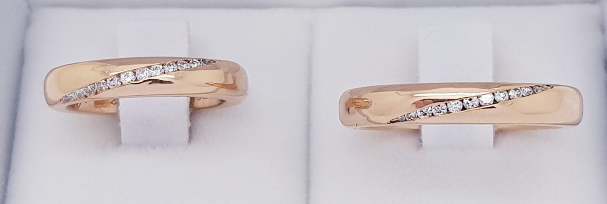fedi-nuziali-oro-rosa-particolari-personalizzate-laboratorio-orafo-roma-flambojan fedi-particolari-personalizzate-oro-rosa-brillanti-incassati-binario