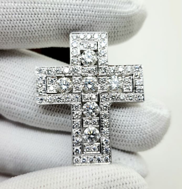 croce con diamanti taglio brillante laboratorio orafo roma italia flambojan gioielli unici e personalizzati