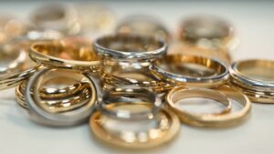 fedi CNC esclusive e uniche prodotte dal laboratorio orafo Flambojan Roma